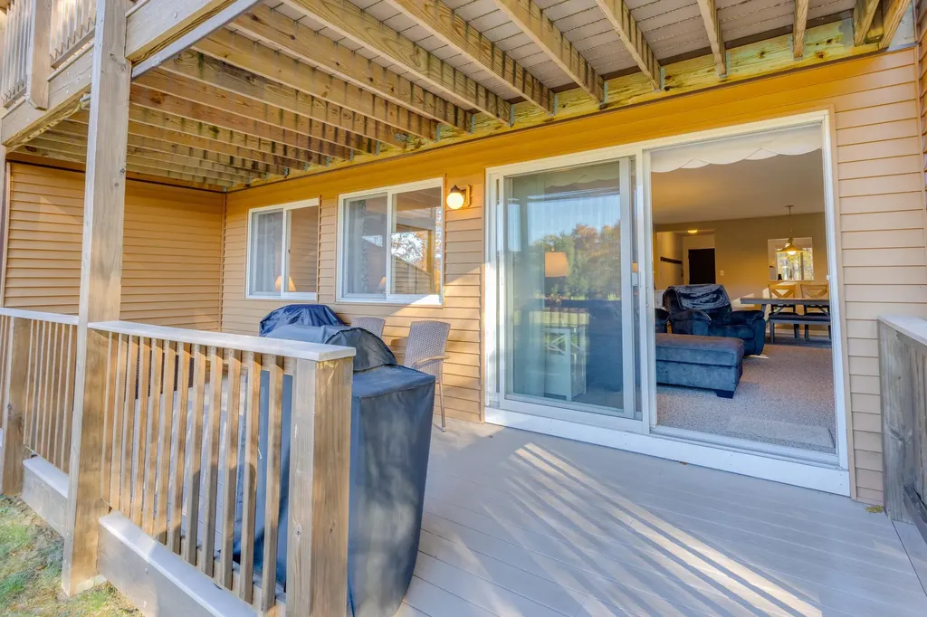 15 Tennis Lane Thornton NH 03285