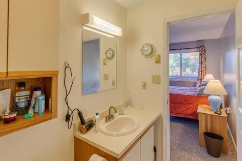 15 Tennis Lane Thornton NH 03285