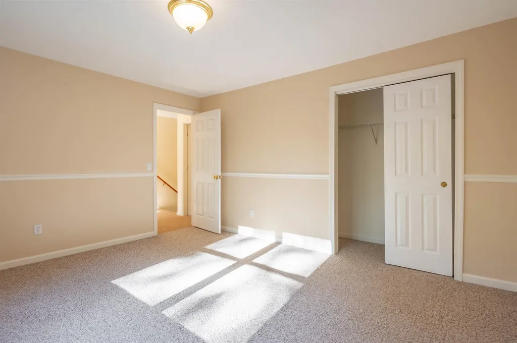 562 Third Range Road Pembroke NH 03275