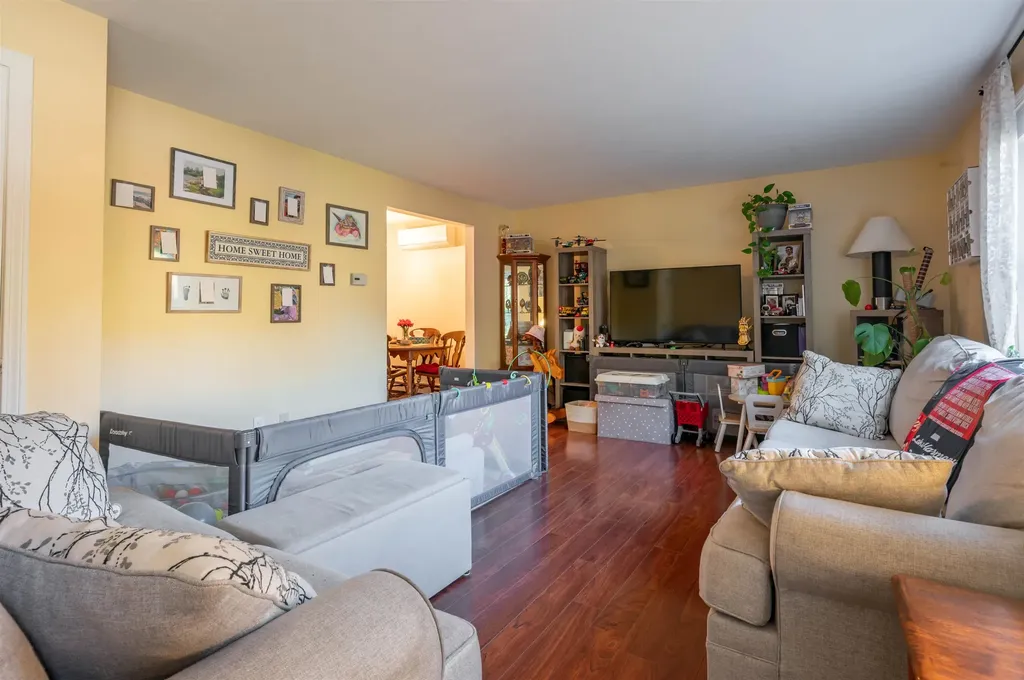 562 Third Range Road Pembroke NH 03275