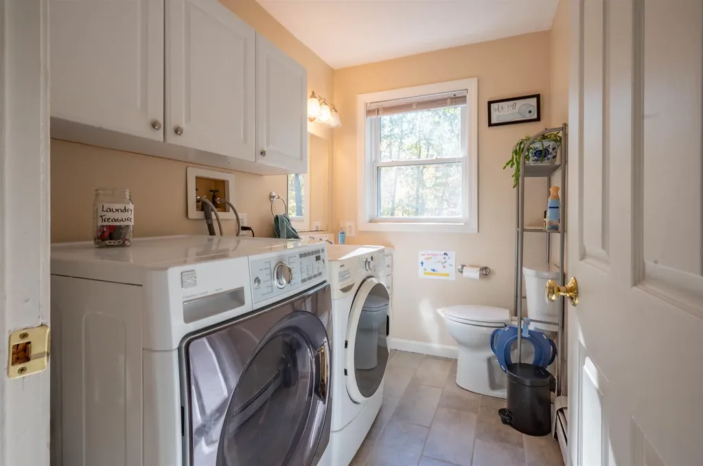 562 Third Range Road Pembroke NH 03275