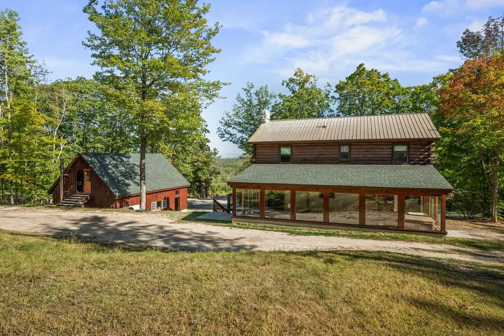 1956 Brownfield Road Conway NH 03813