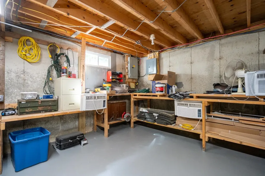 36 Angell Road Lee NH 03861