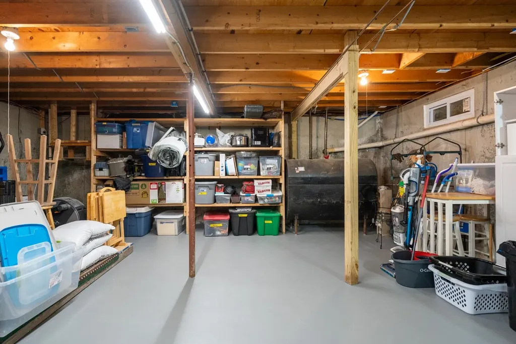 36 Angell Road Lee NH 03861