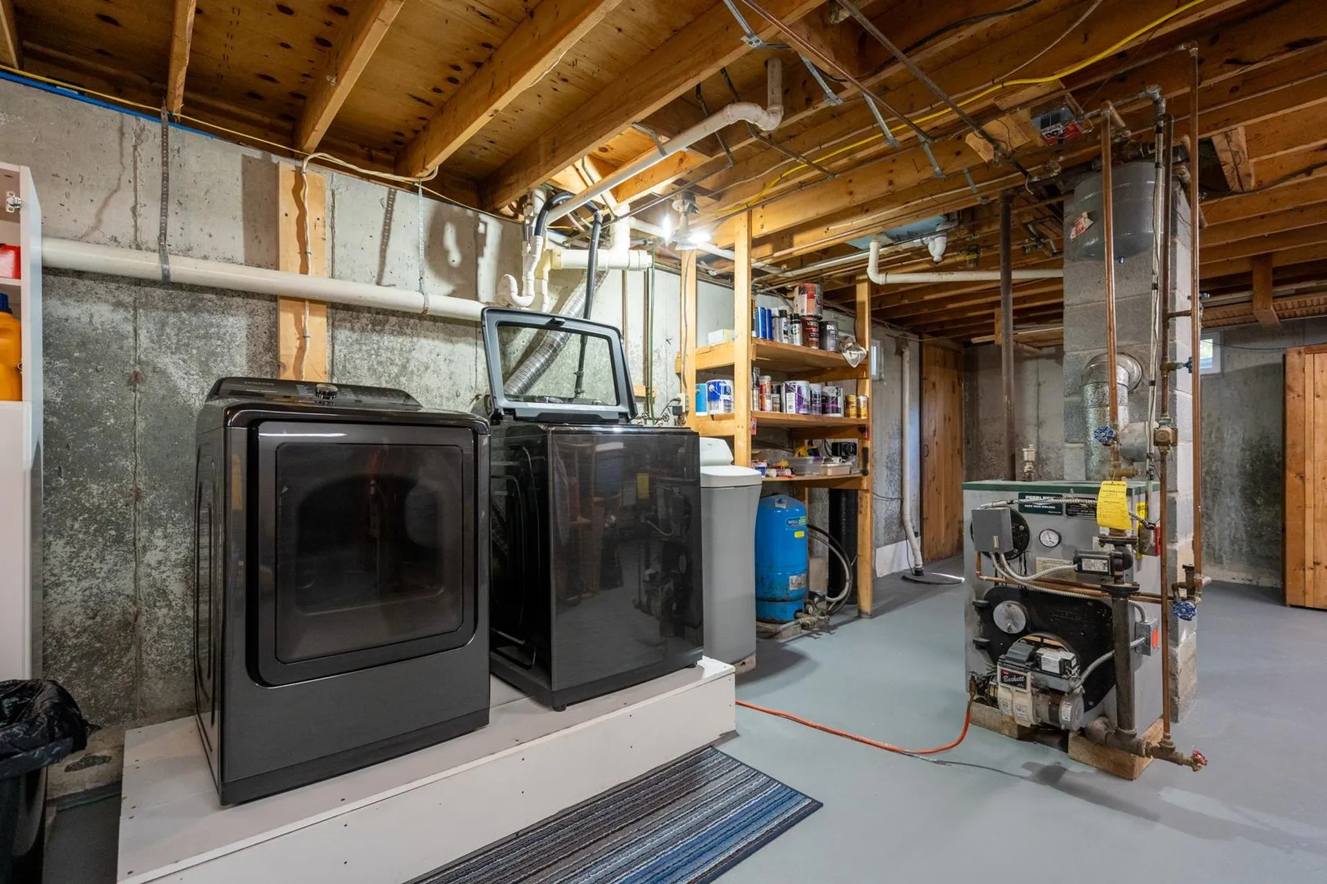 36 Angell Road Lee NH 03861