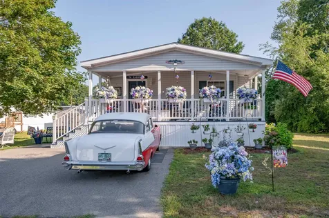 74 Caddy Drive Salem NH 03079