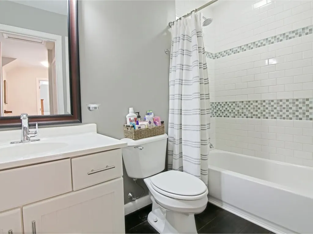 207 Farmall Drive Hinesburg VT 05461