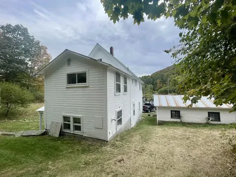 1204 Whitelaw Road Wells River VT 05081