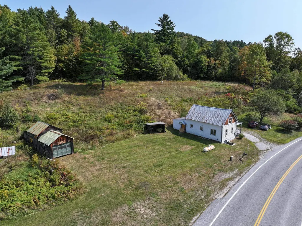 192 Vt Route 25 Topsham VT 05886