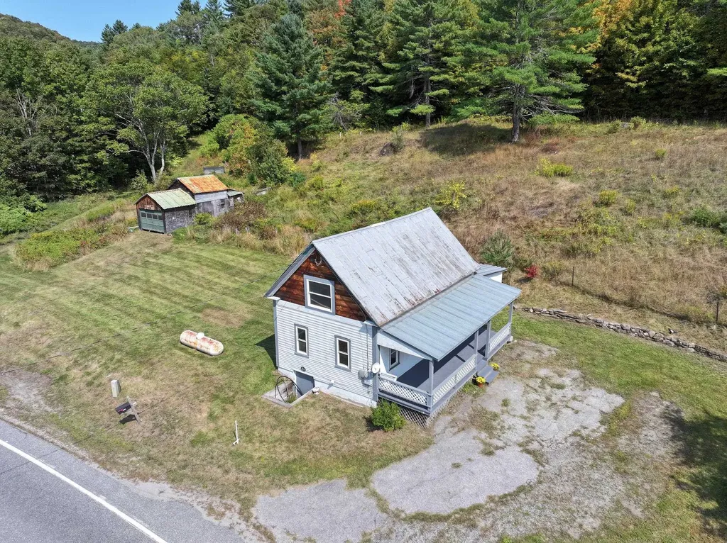 192 Vt Route 25 Topsham VT 05886