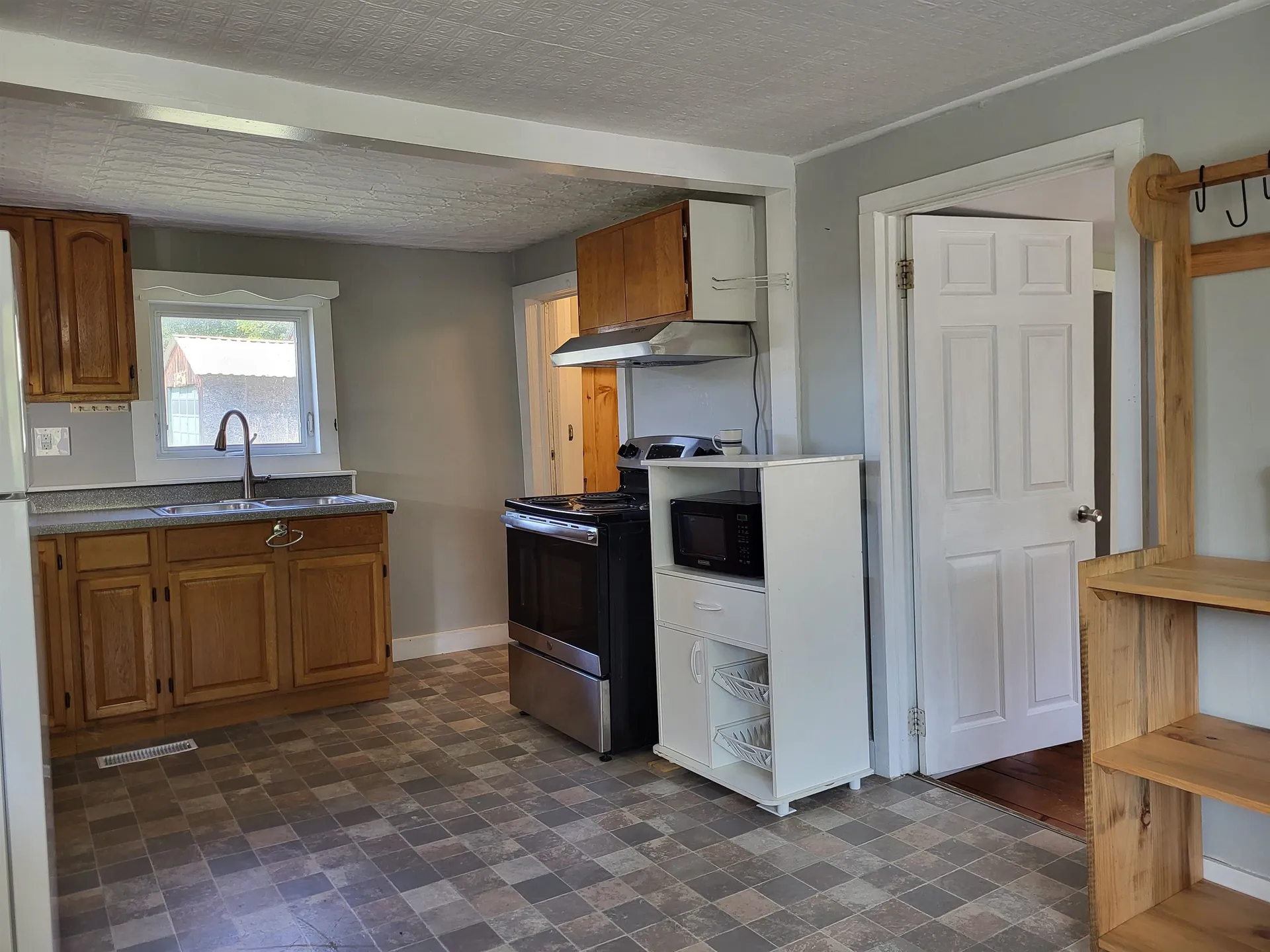 192 Vt Route 25 Topsham VT 05886