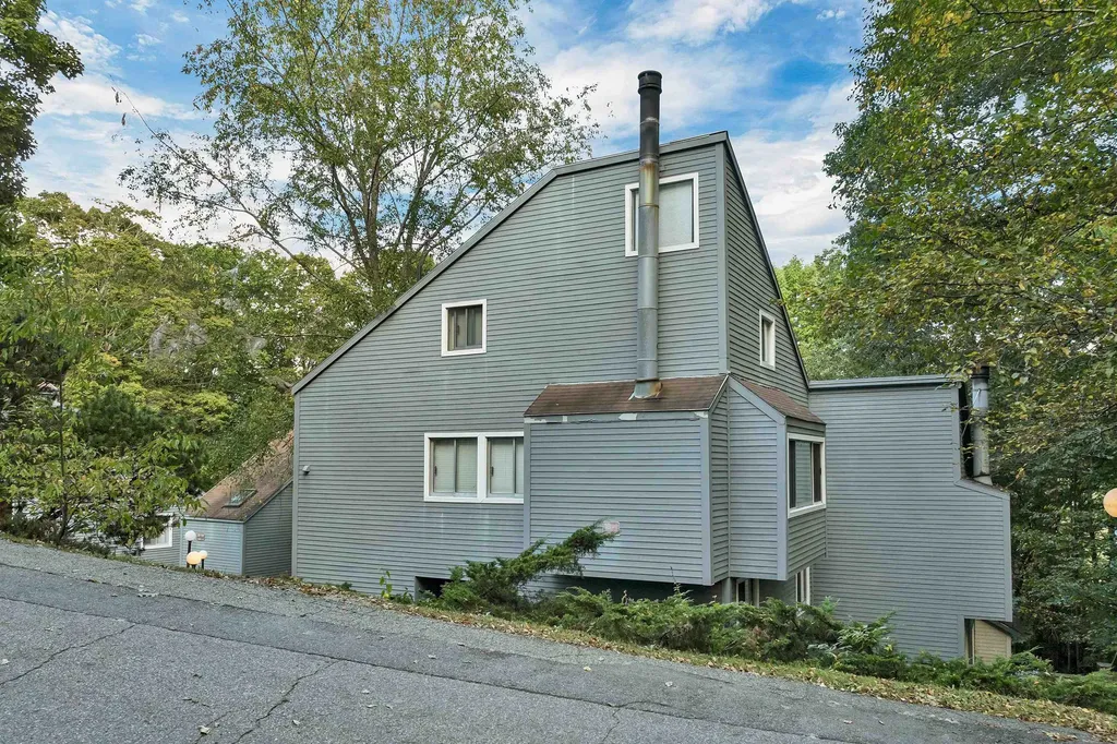 18 Condo Road Campton NH 03223