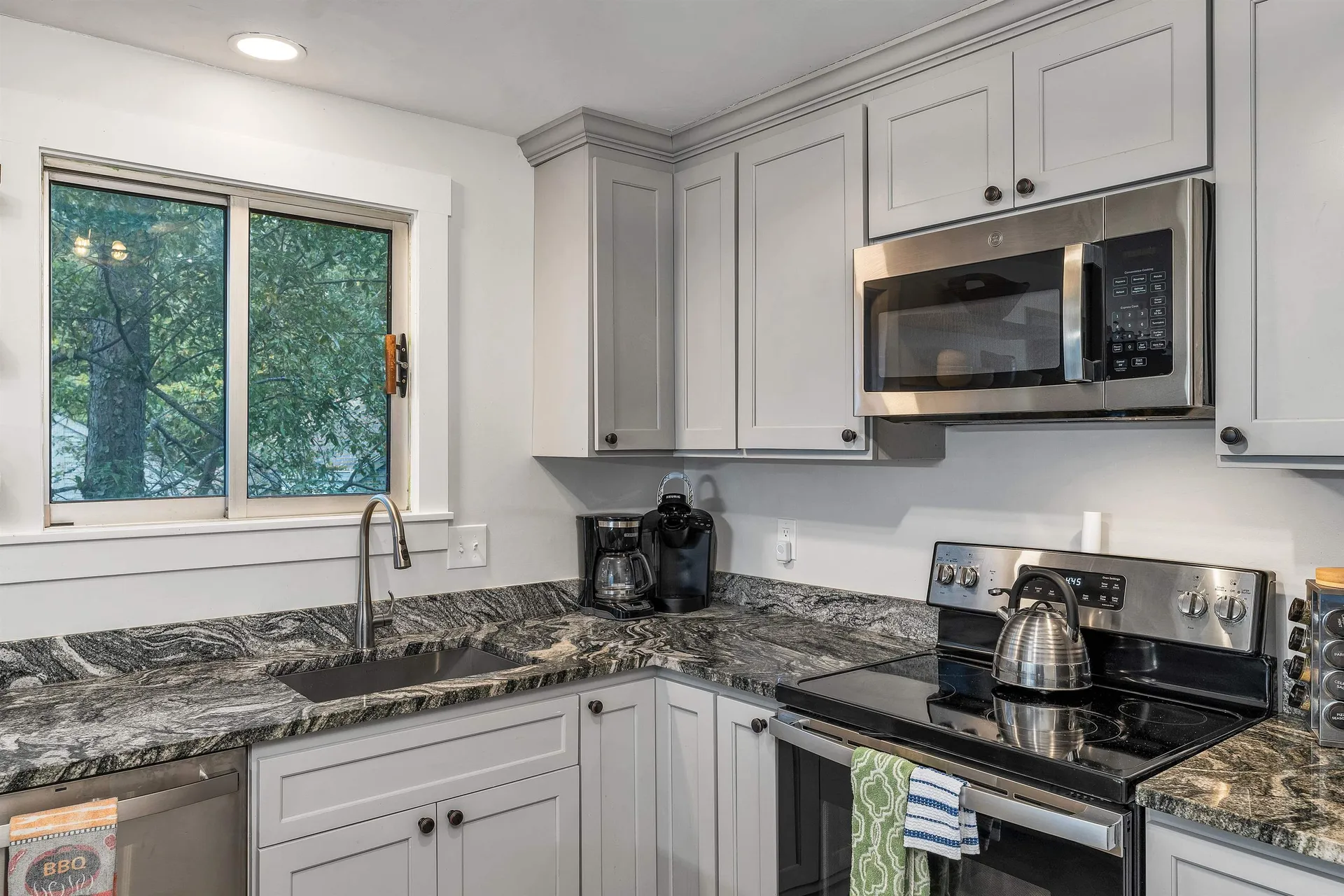 18 Condo Road Campton NH 03223