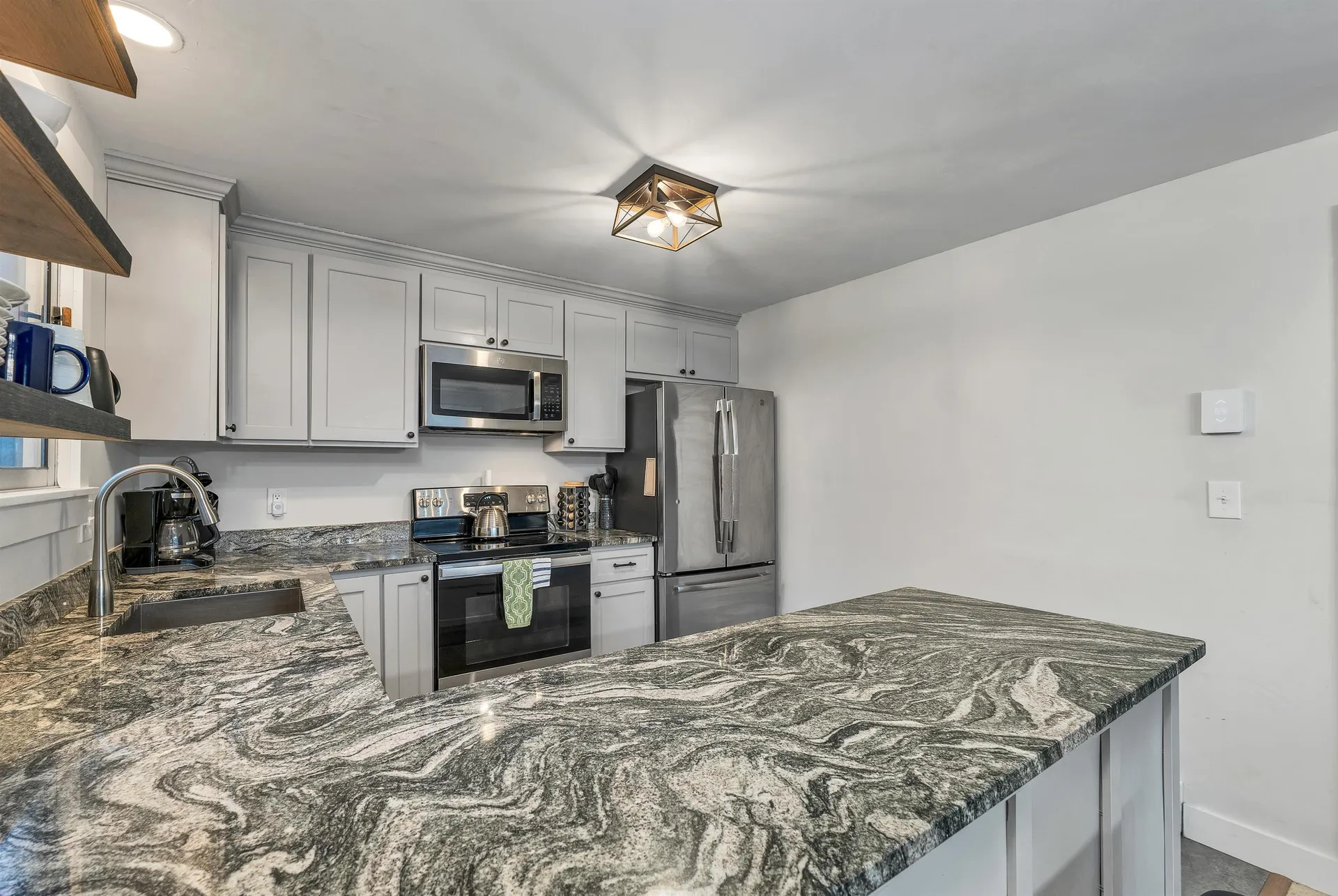 18 Condo Road Campton NH 03223