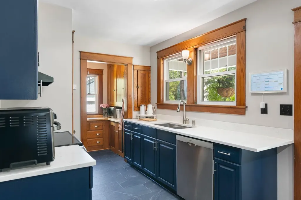 155 Oak Grove Avenue Brattleboro VT 05301