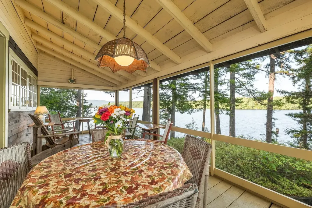 46 Laurel Island Lane Holderness NH 03245