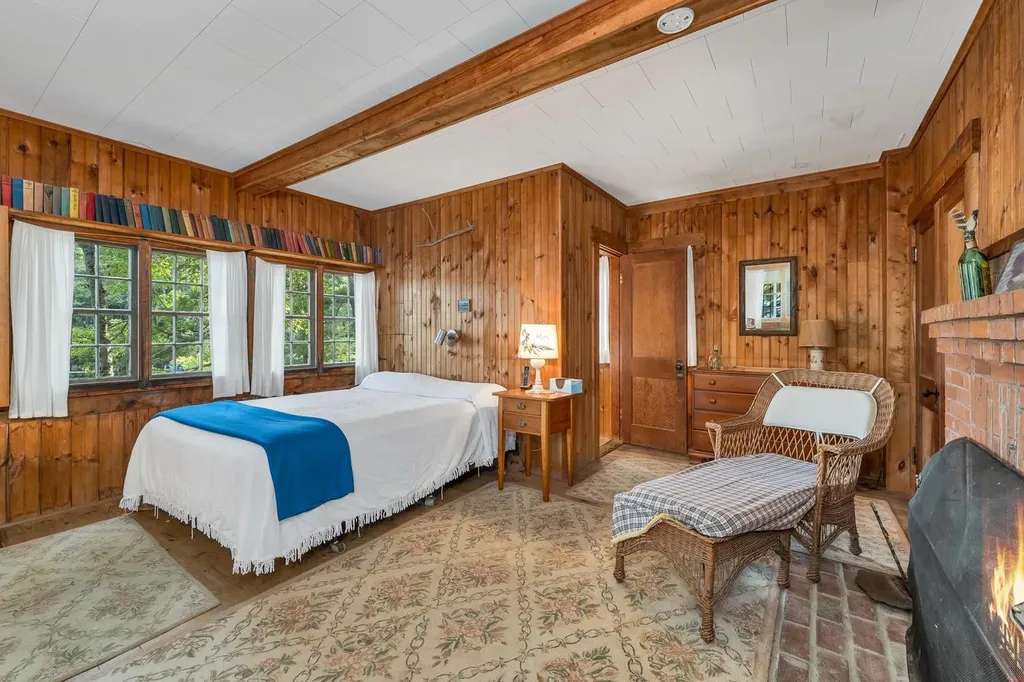 46 Laurel Island Lane Holderness NH 03245