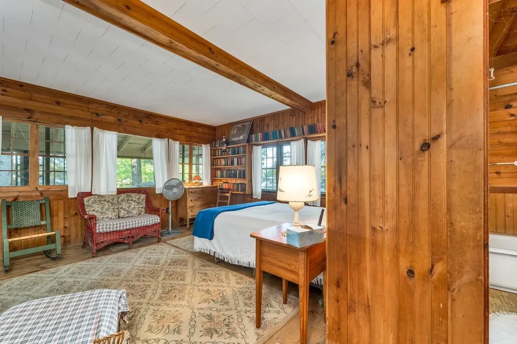 46 Laurel Island Lane Holderness NH 03245