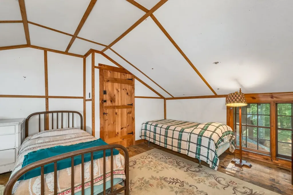 46 Laurel Island Lane Holderness NH 03245