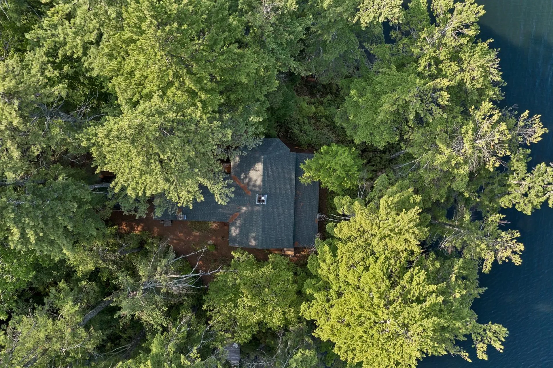 46 Laurel Island Lane Holderness NH 03245