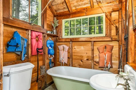 46 Laurel Island Lane Holderness NH 03245