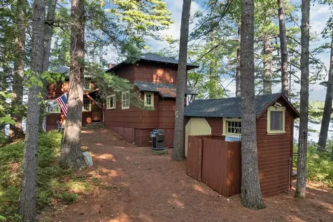 46 Laurel Island Lane Holderness NH 03245