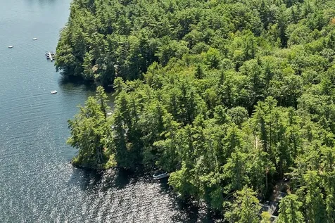 46 Laurel Island Lane Holderness NH 03245