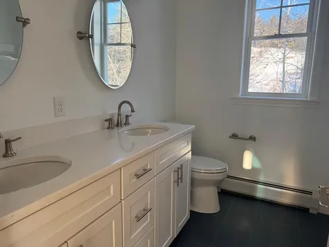 94 Dogwood Circle Lebanon NH 03784