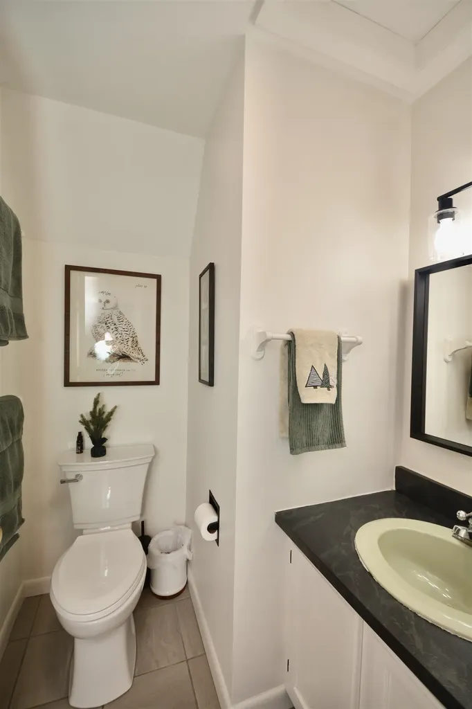 40 Troon Drive Grantham NH 03753