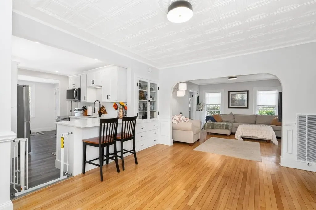 26 Reservoir Avenue Manchester NH 03104