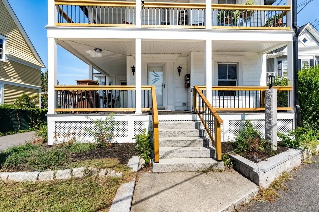 26 Reservoir Avenue Manchester NH 03104