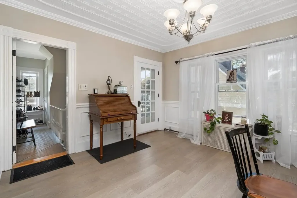 26 Reservoir Avenue Manchester NH 03104