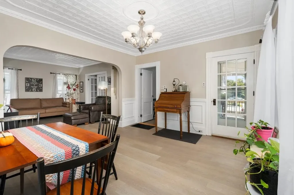 26 Reservoir Avenue Manchester NH 03104