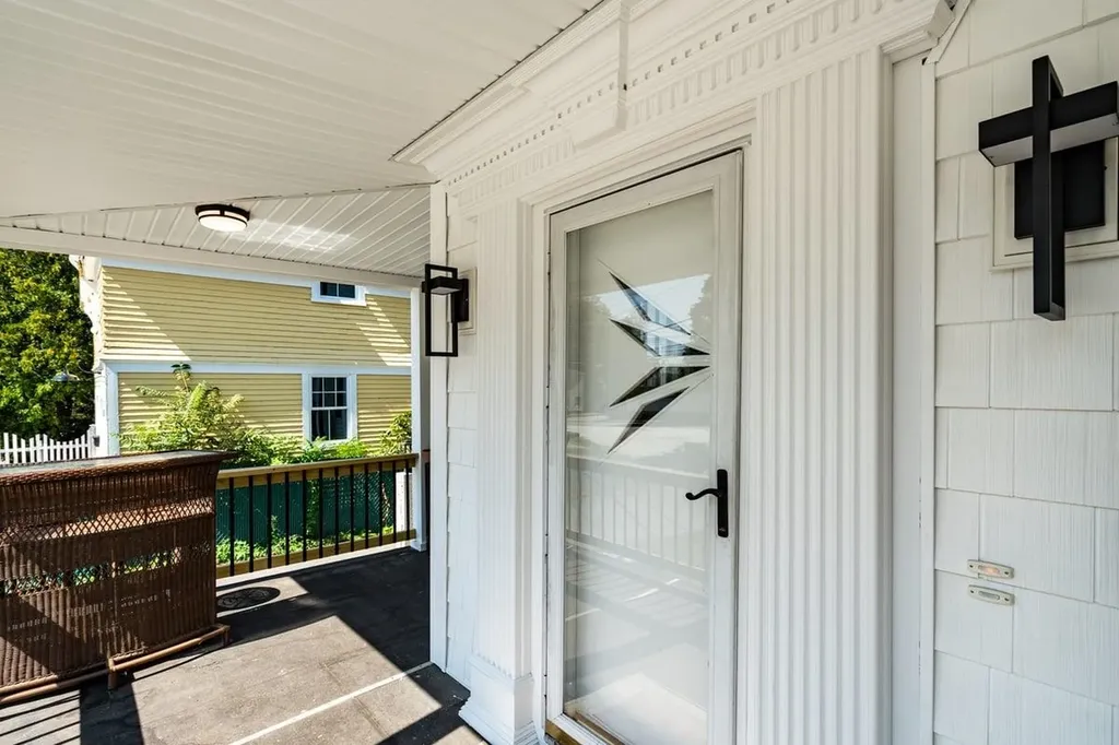 26 Reservoir Avenue Manchester NH 03104