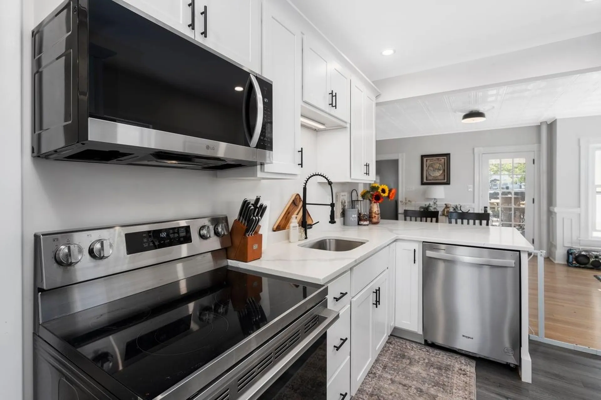 26 Reservoir Avenue Manchester NH 03104