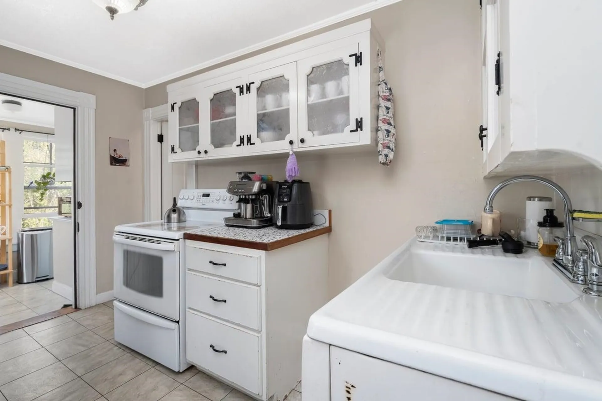 26 Reservoir Avenue Manchester NH 03104