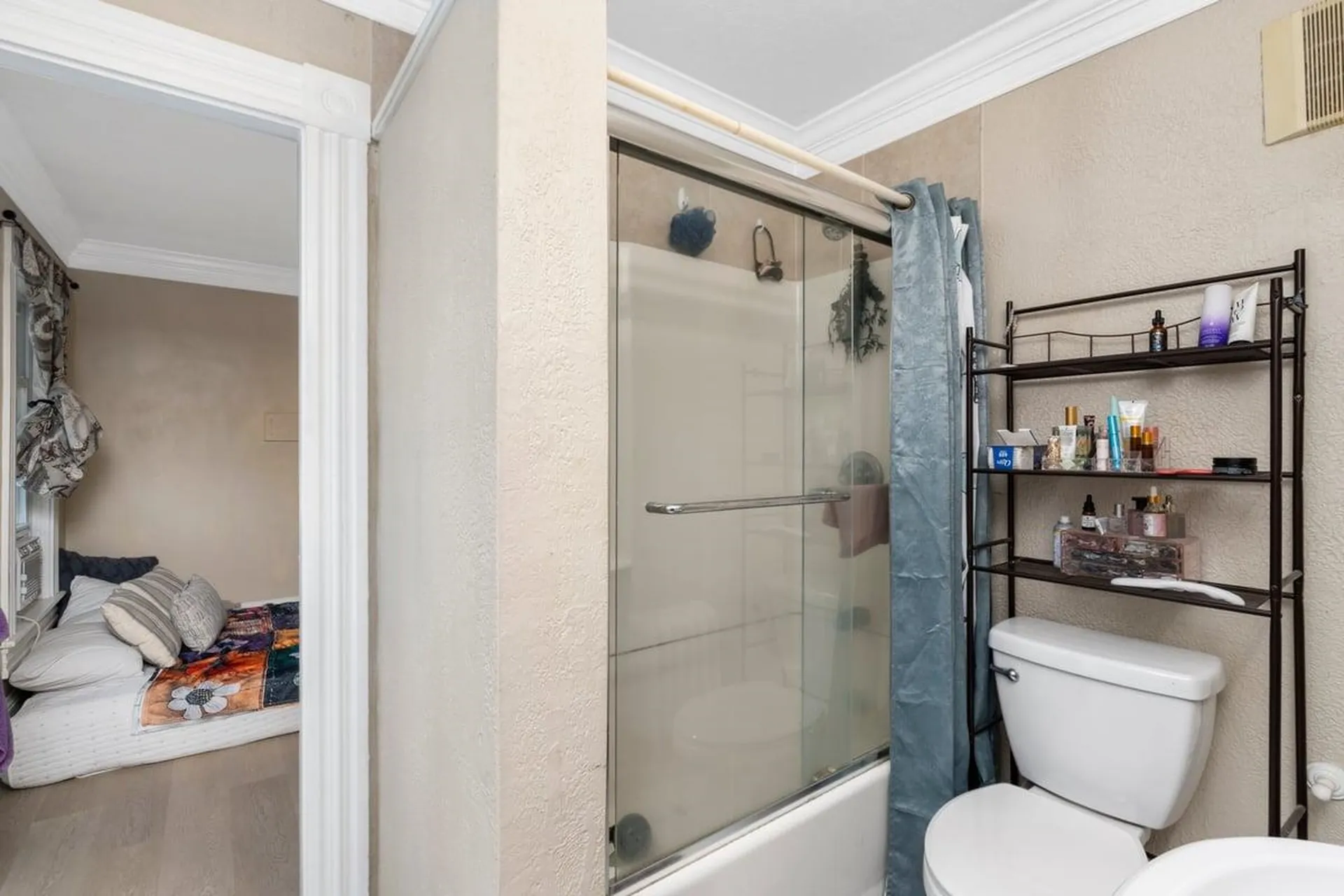 26 Reservoir Avenue Manchester NH 03104