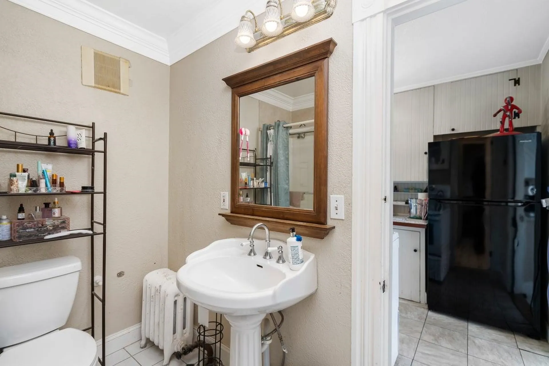 26 Reservoir Avenue Manchester NH 03104