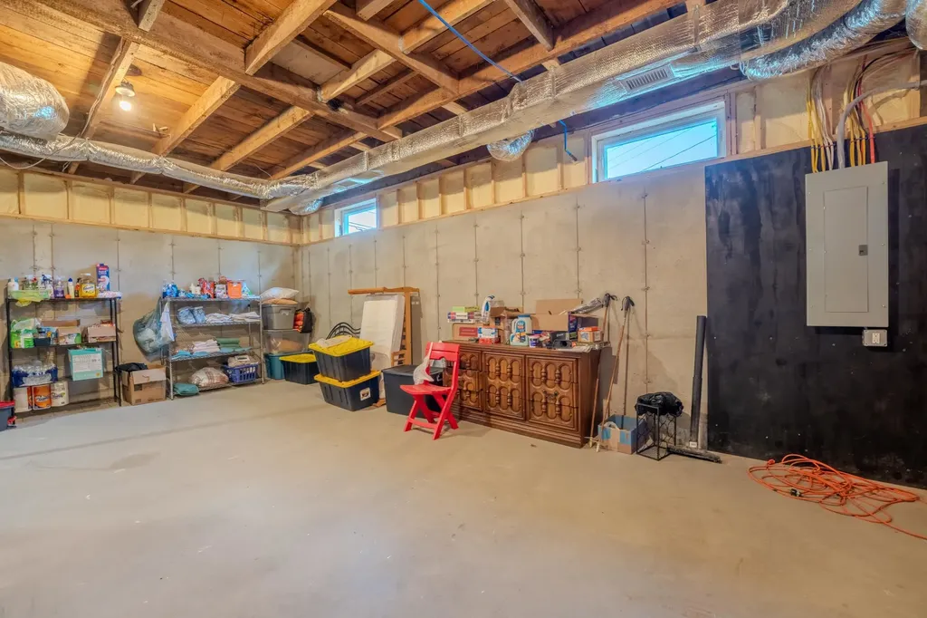 383 Owl Street Campton NH 03223