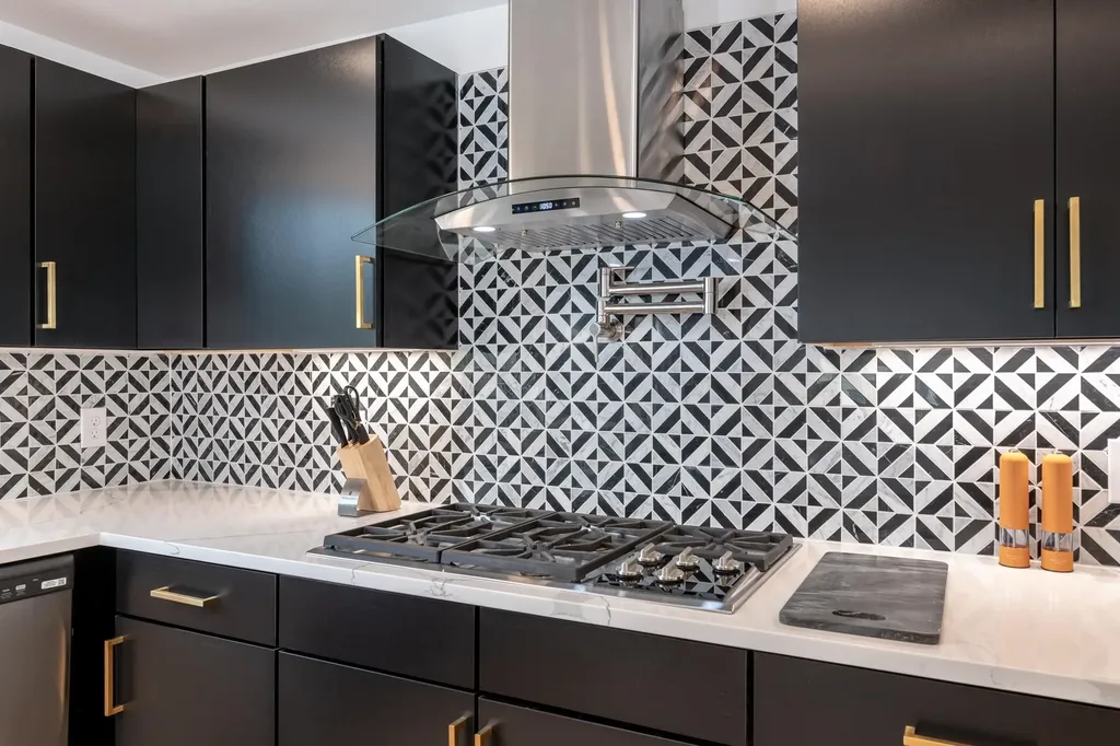 383 Owl Street Campton NH 03223