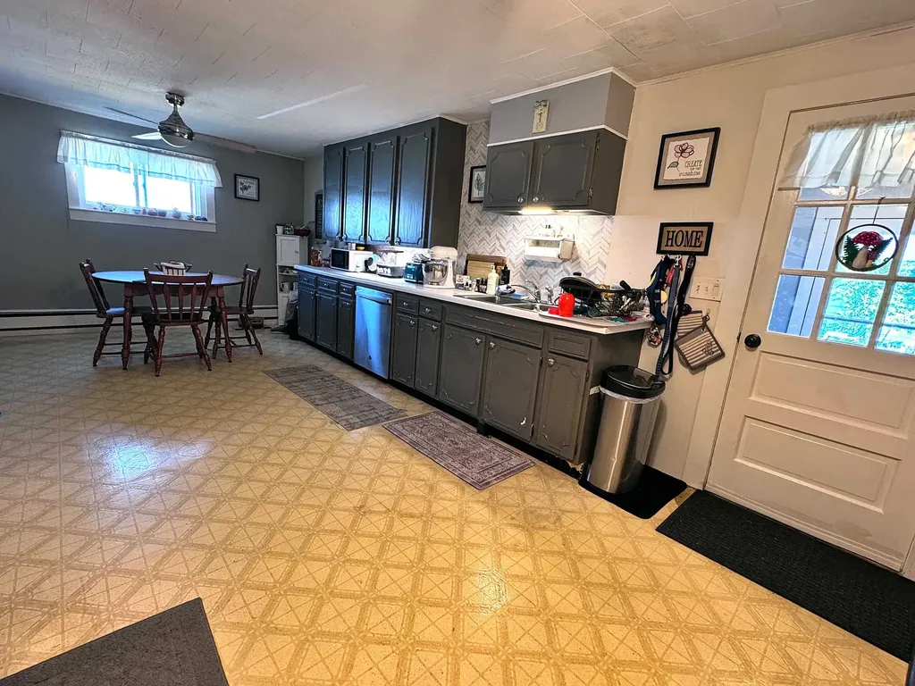 890 Vt Route 7a Shaftsbury VT 05262