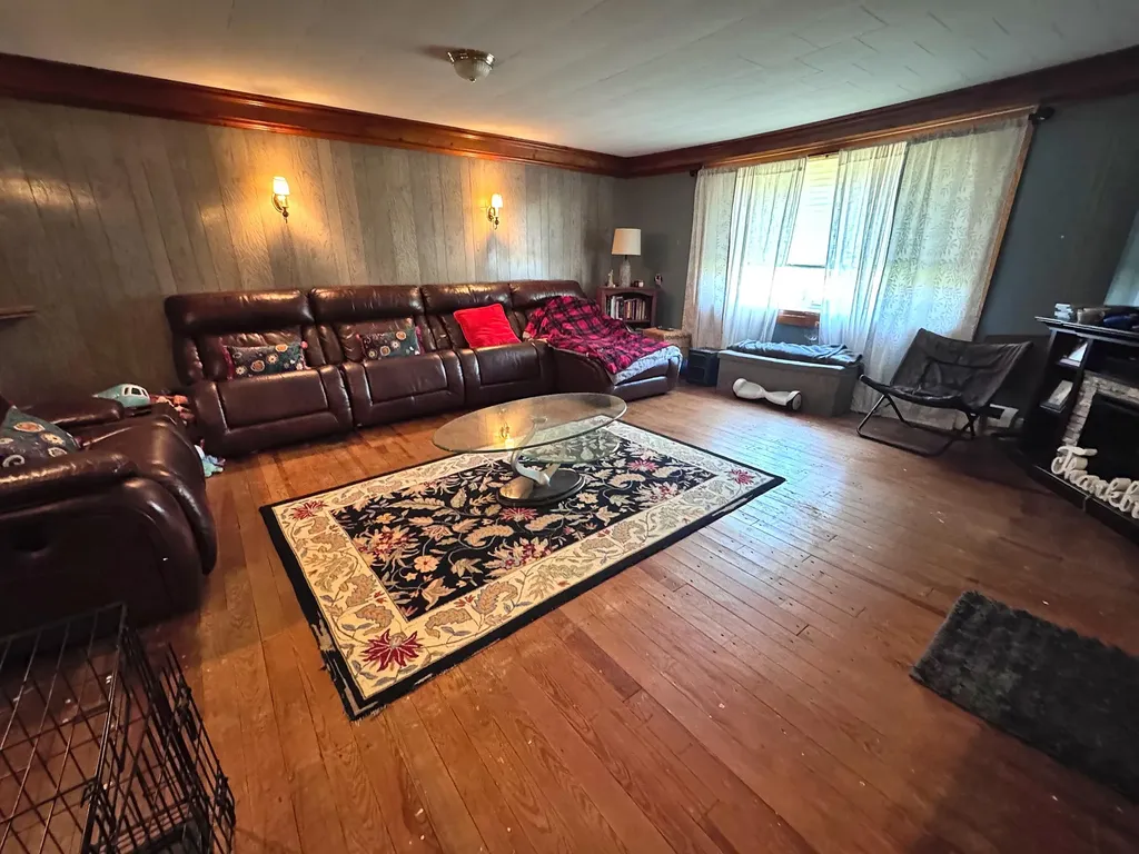 890 Vt Route 7a Shaftsbury VT 05262