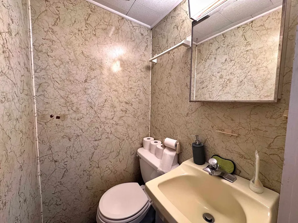 890 Vt Route 7a Shaftsbury VT 05262