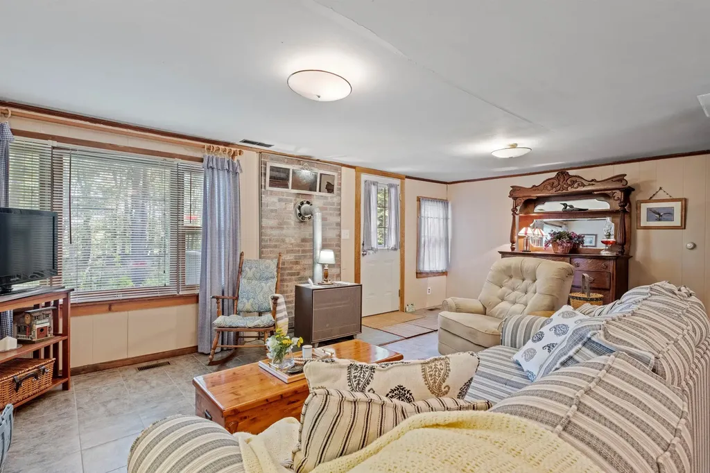 133 & 137 Browns Pasture Road Strafford NH 03884