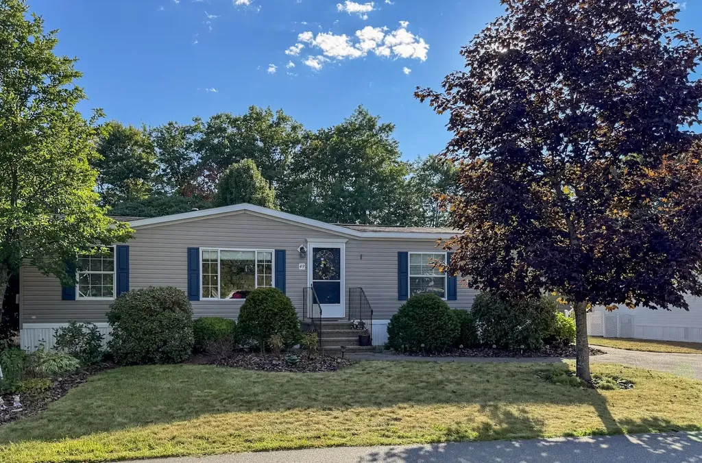 49 Shiloh Drive Rochester NH 03867