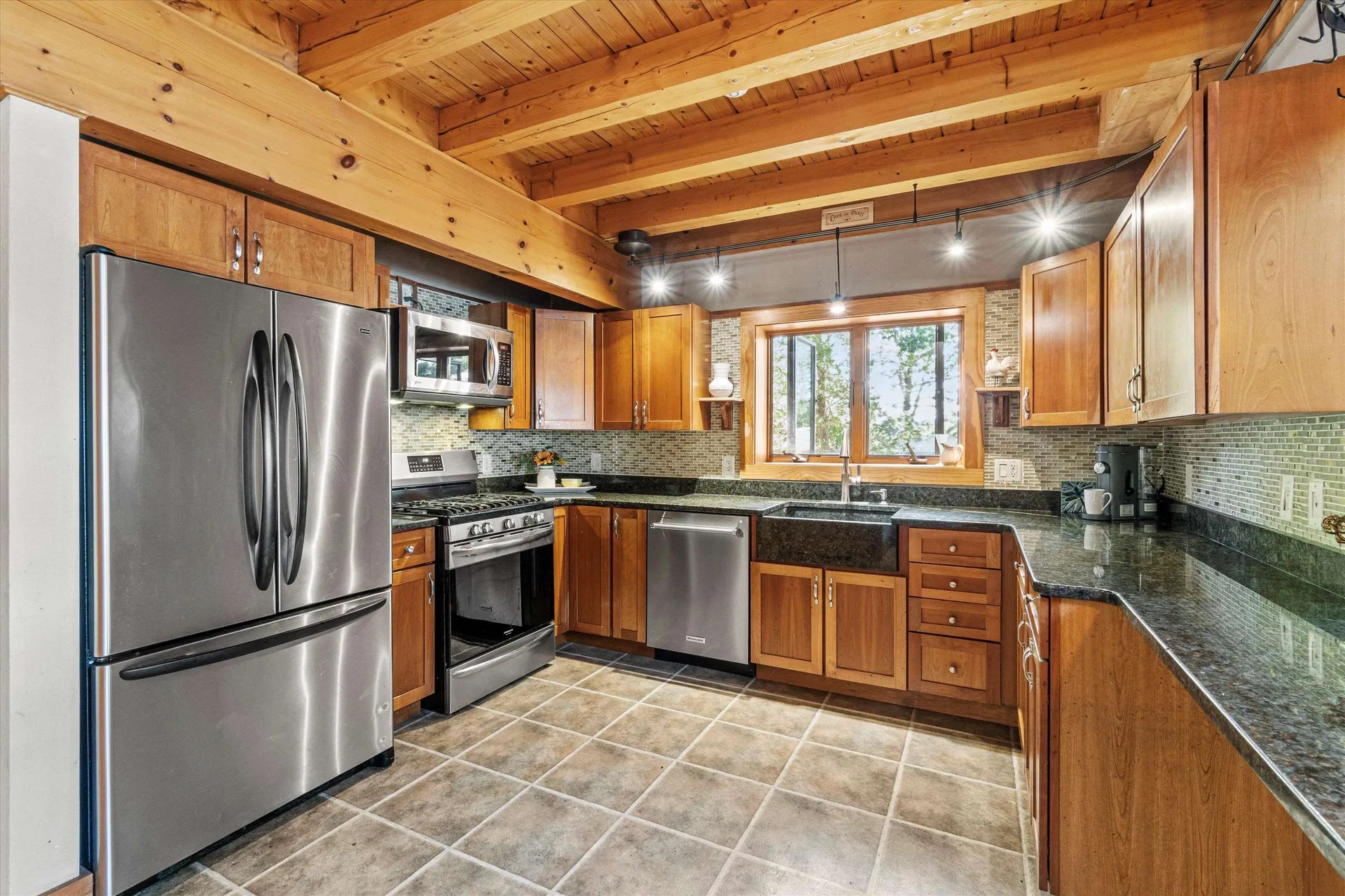 245 Piscataqua Road Madbury NH 03823