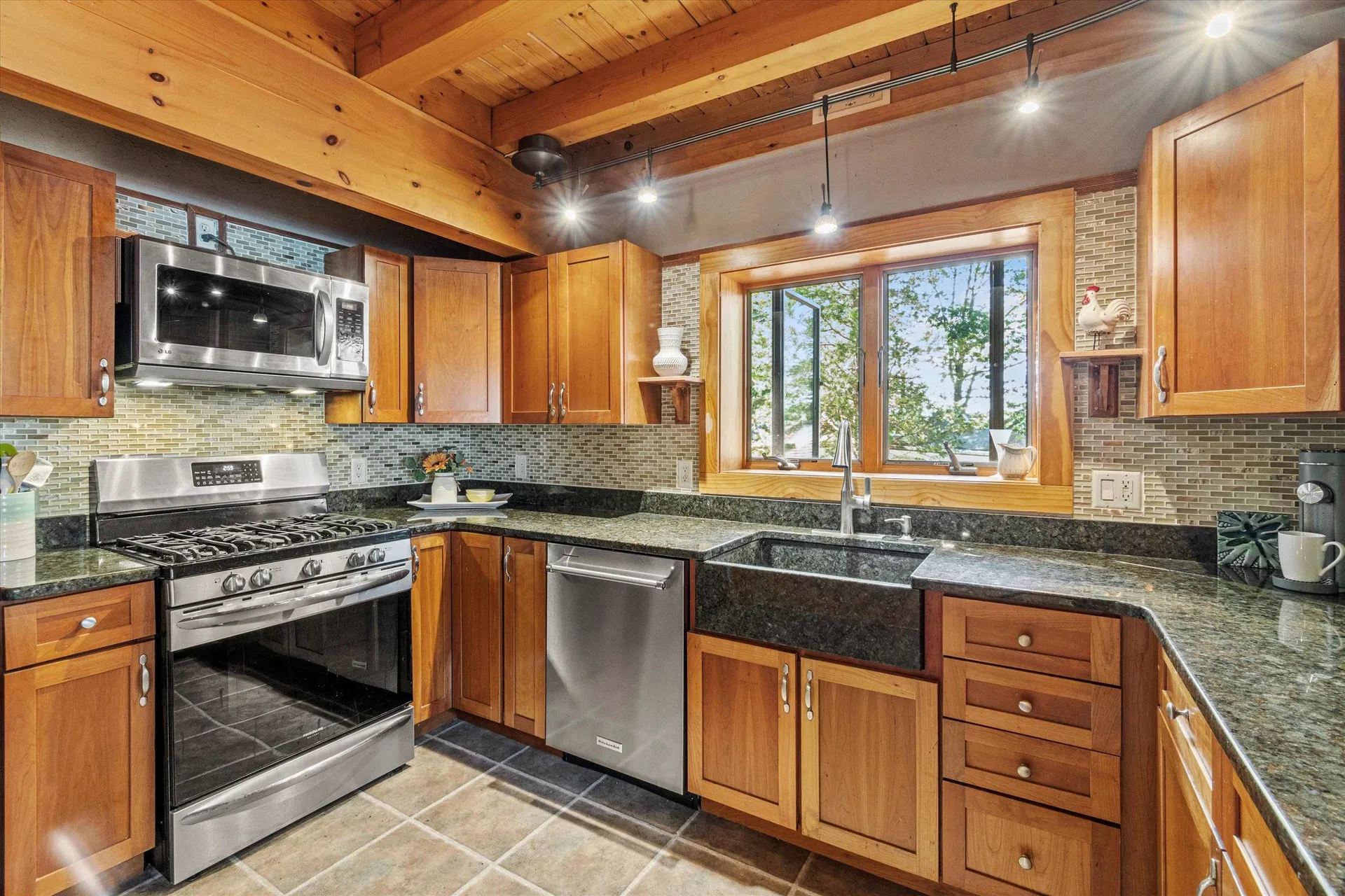 245 Piscataqua Road Madbury NH 03823