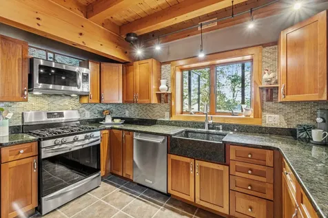 245 Piscataqua Road Madbury NH 03823