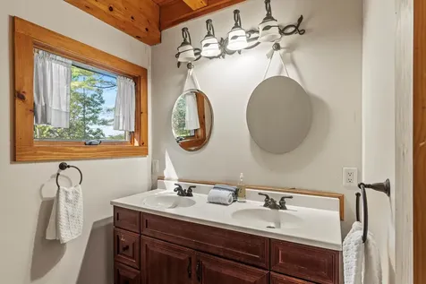 245 Piscataqua Road Madbury NH 03823