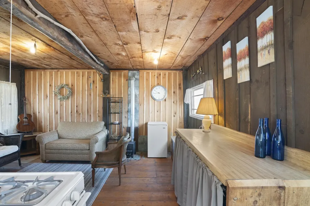 33 West River Street Londonderry VT 05155